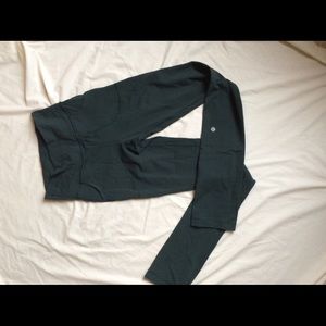 Forrest green Lululemon athletic pants